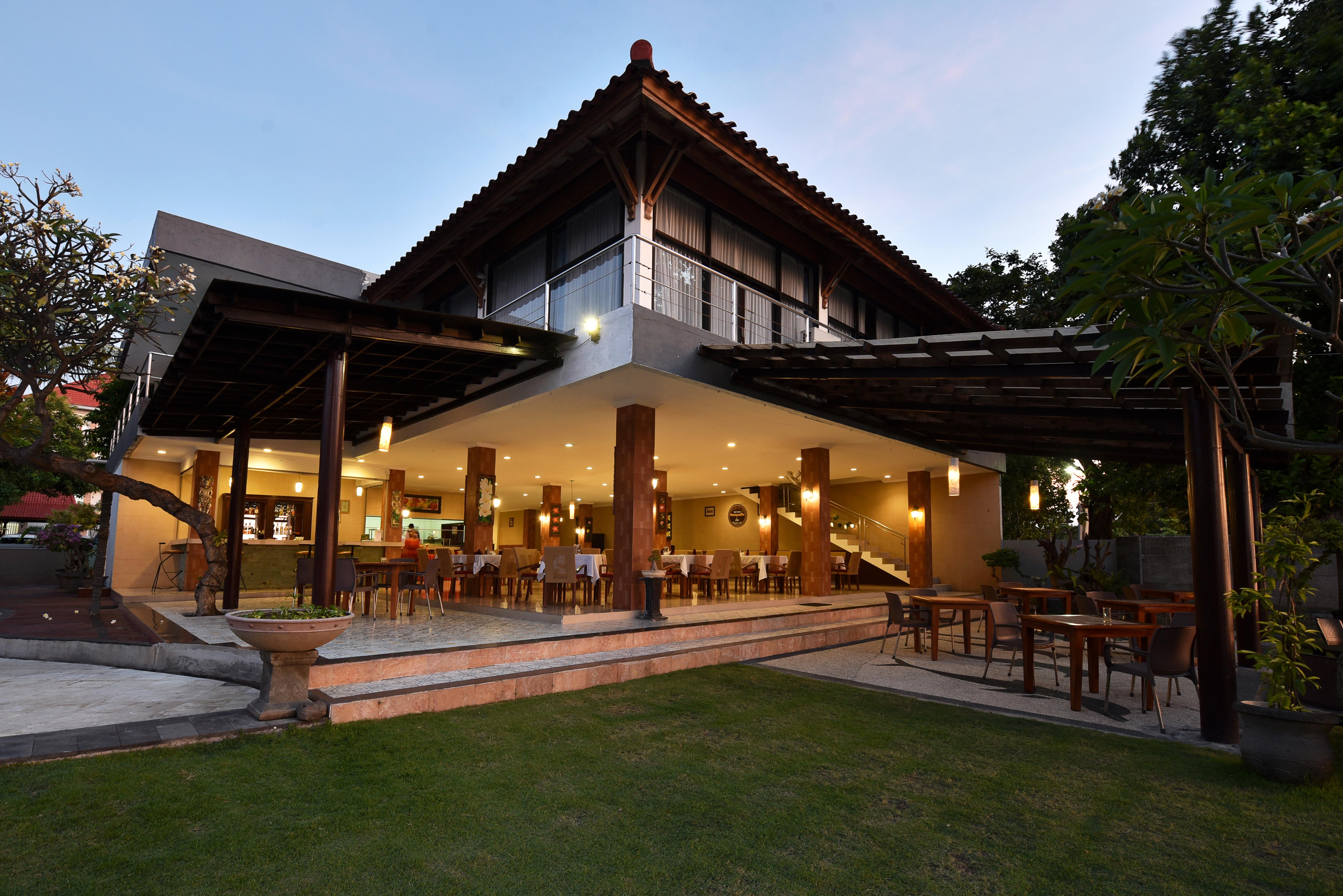 ปูริ ซารอน บารูนา บีช คอทเทจ Hotel โลวินา ภายนอก รูปภาพ