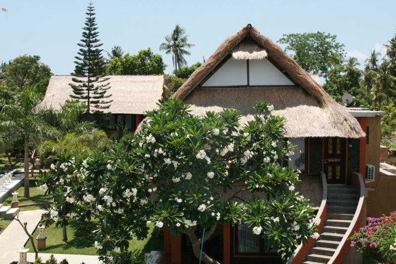 ปูริ ซารอน บารูนา บีช คอทเทจ Hotel โลวินา ภายนอก รูปภาพ