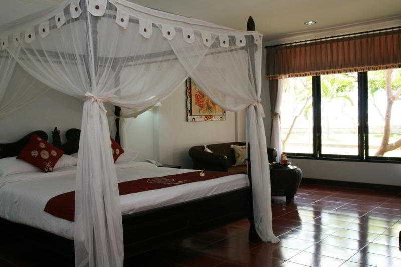 ปูริ ซารอน บารูนา บีช คอทเทจ Hotel โลวินา ภายนอก รูปภาพ